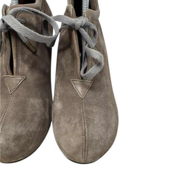 Chie Mihara Booties Heels Gray Suede - Picture 12 of 13